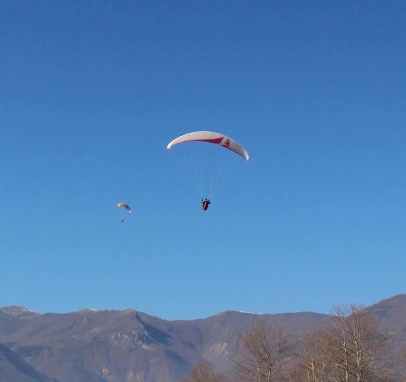 Aitheron Hotel Air Park Zervi エクステリア 写真